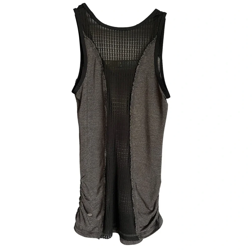 Lululemon Run Black Tie and Fly‎ Ruched Sides Tank Never Worn Size 2 - Picture 3 of 16
